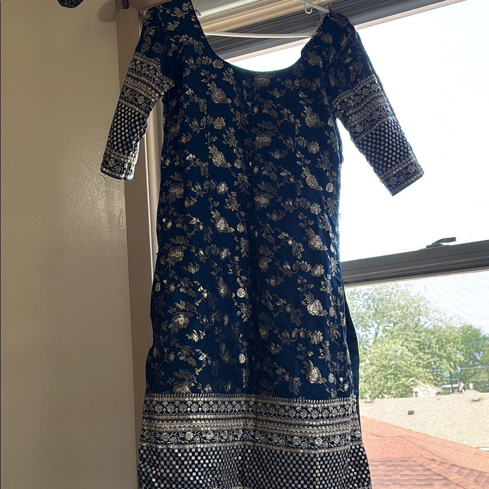 Elegant Blue and Gold Floral Dress